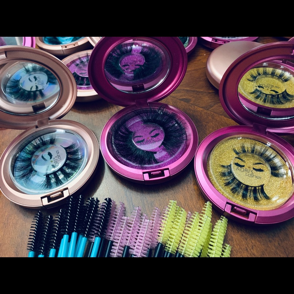 Lashes - Picture 7 of 7